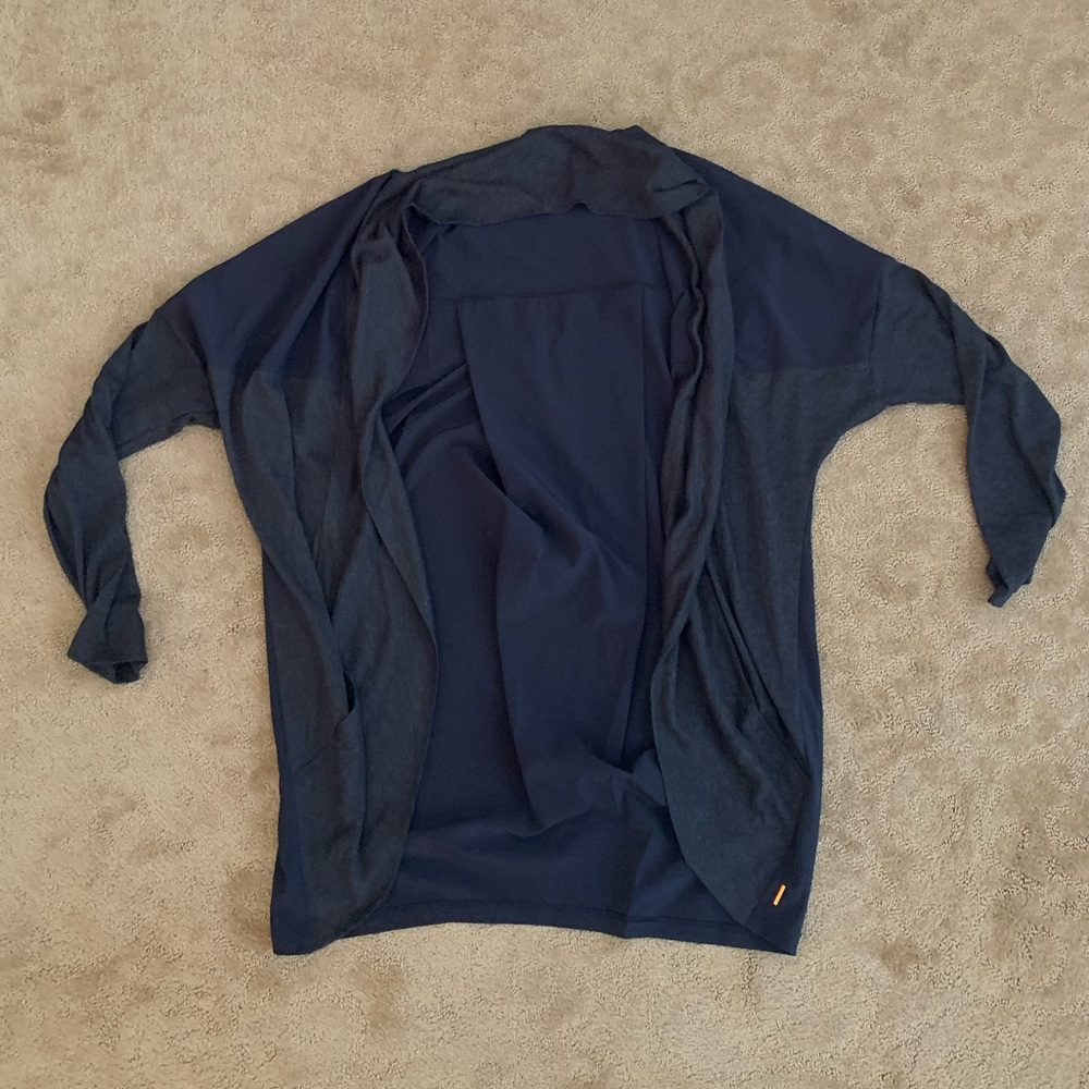 Lucy open cardigan/shawl. Size M/L